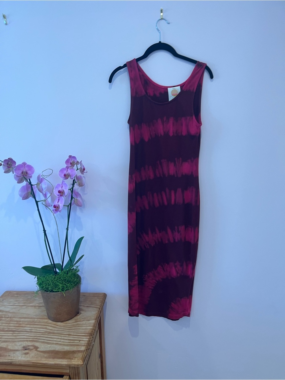 Sleeveless Tie-Dye Midi Dress in Burgundy and Pink by
